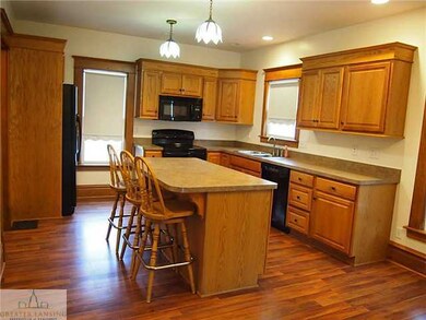 419 W West Madison, Lansing, MI 48906 - photo 5