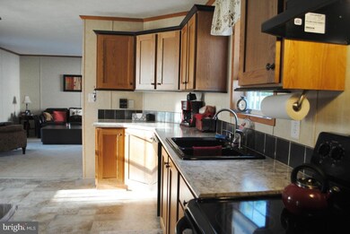 454 Brendon Dr, Leola, PA 17540 - photo 7