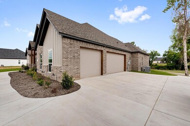 1008 Hennesay Park, Springtown, TX 76082 - photo 2