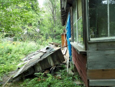 6 side of house
