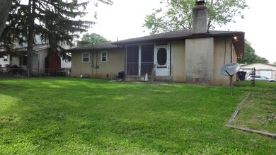 1741 Pin Oak Dr, Columbus, OH 43229 - photo 3