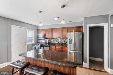 833 Wildwood Pkwy, Baltimore, MD 21229 - photo 7