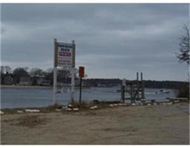 18 Kingwood St, Wareham, MA 02571 - photo 4