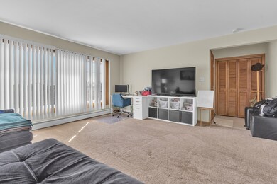 4348 Ruby St, Schiller Park, IL 60176 - photo 6