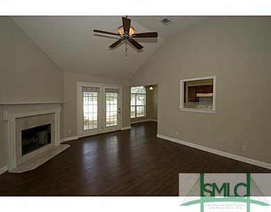 Living Room. High ceiling
