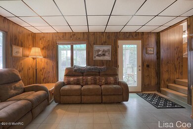 912 N State Rd, Ionia, MI 48846 - photo 5