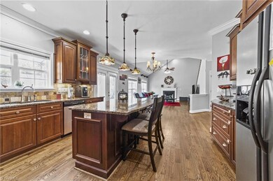 Open Floor plan to the living room