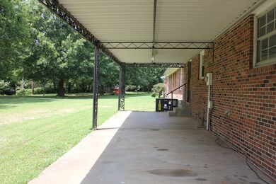 Lots of Space on this Covered Patio