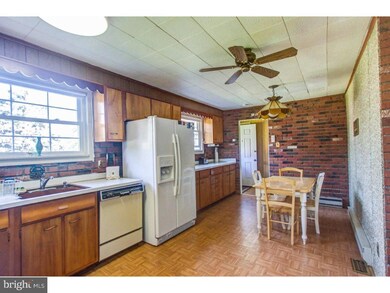 1040 S Trooper Rd, Norristown, PA 19403 - photo 3