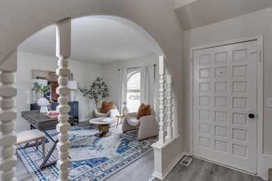 5825 Cheyenne Ct, Warr Acres, OK 73132 - photo 4