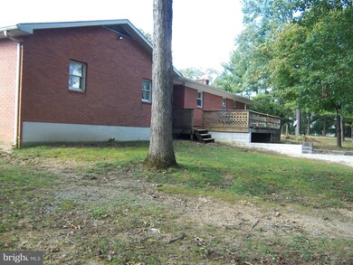1390 Three Run Rd, Bunker Hill, WV 25413 - photo 5
