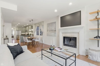 830 N Hermitage Ave unit 2, Chicago, IL 60622 - photo 4