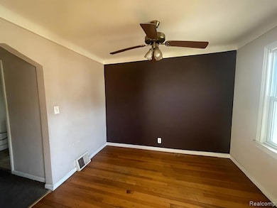 11380 Plainview Ave, Detroit, MI 48228 - photo 6