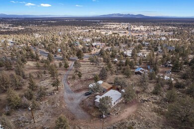 21239 SW Gift Rd, Bend, OR 97701 - photo 2