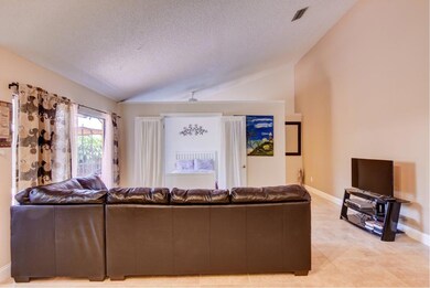 1057 Summit Trail Cir unit A, West Palm Beach, FL 33415 - photo 5