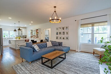 678 Hart Rd, Batavia, IL 60510 - photo 4