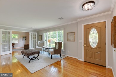 13216 Johnny Moore Ln, Clifton, VA 20124 - photo 2