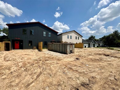 7802 Hanfro Ln, Houston, TX 77088 - photo 3