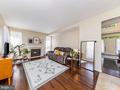 6442 Colonial Village Loop, Manassas, VA 20112 - photo 7