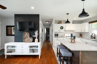 2740 Clover St, Charleston, SC 29414 - photo 7