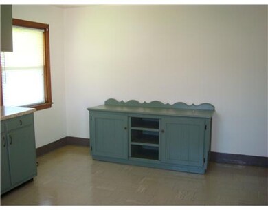 1803 Raymond Ave, Latrobe, PA 15650 - photo 5