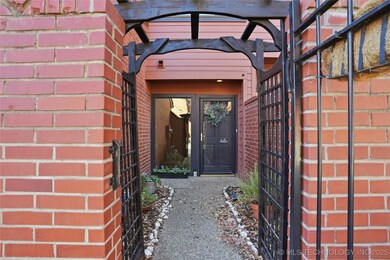 38 S Woodward Blvd unit 16, Tulsa, OK 74114 - photo 2