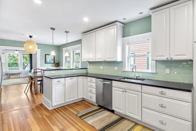 45 Magnolia St unit 45, Arlington, MA 02474 - photo 7