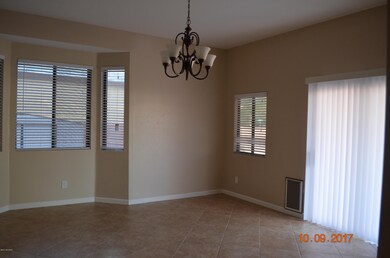 family room off kitchen