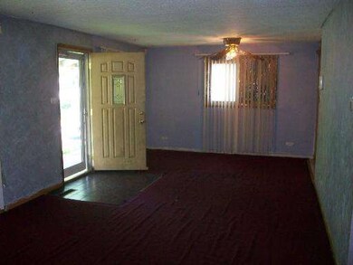 18421 Baker Ave, Country Club Hills, IL 60478 - photo 4