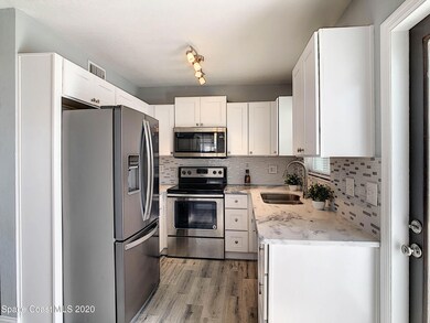 461 Camel Circle-16