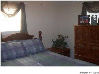 Guest bedroom.