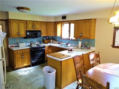 1135 Wetmore St, Utica, NY 13501 - photo 7