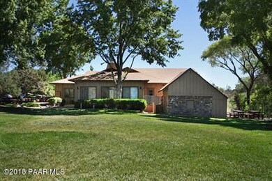 Clubhouse_Exterior
