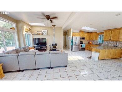 Kitchen/Living Room