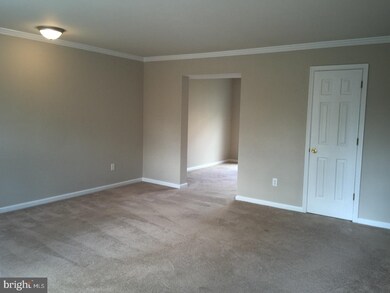 109 Richmond Ct, Harleysville, PA 19438 - photo 2