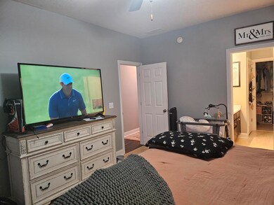 1st floor Owners suite