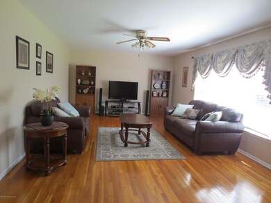 4 Nancy Rd, Marlboro, NJ 07746 - photo 5