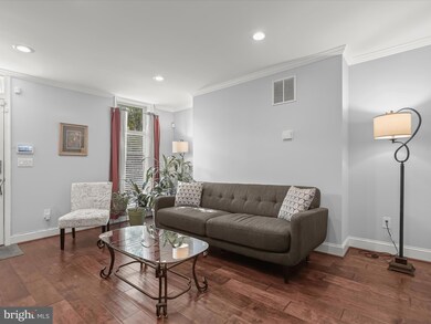 304 S Mount St, Baltimore, MD 21223 - photo 4