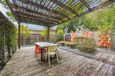 2410 Waugh Dr unit 3, Houston, TX 77006 - photo 7