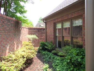 Beautiful private area with nice landscaping.