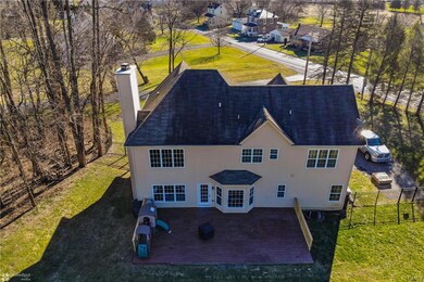 4177 Scheidys Rd, Whitehall, PA 18052 - photo 4