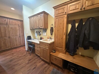 240 N Pond Dr, Jackson, MN 56143 - photo 5