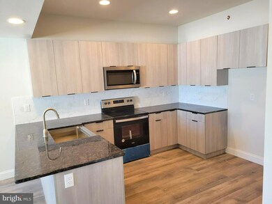 315 High St unit 2, Pottstown, PA 19464 - photo 2