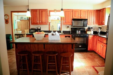 32 Pine St, Danville, NH 03819 - photo 7