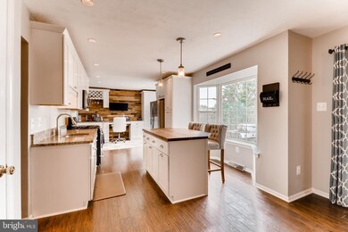 857 Margo Ct, Sykesville, MD 21784 - photo 7