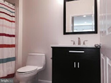 11327 Aristotle Dr unit 5-409, Fairfax, VA 22030 - photo 2