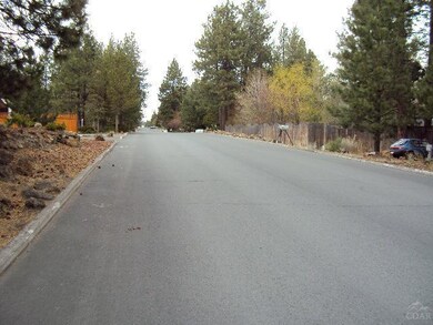 60889 Alpine Dr, Bend, OR 97702 - photo 7