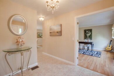 19 Lynne Dr, Hollis, NH 03049 - photo 6