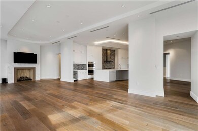 3376 Peachtree Rd NE unit 33B, Atlanta, GA 30326 - photo 6