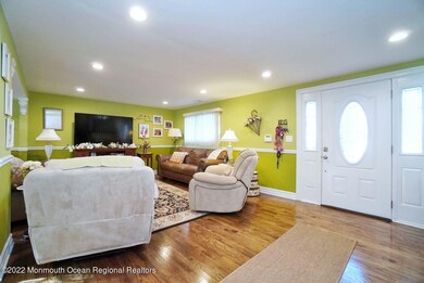 312 Cindy St, Old Bridge, NJ 08857 - photo 2